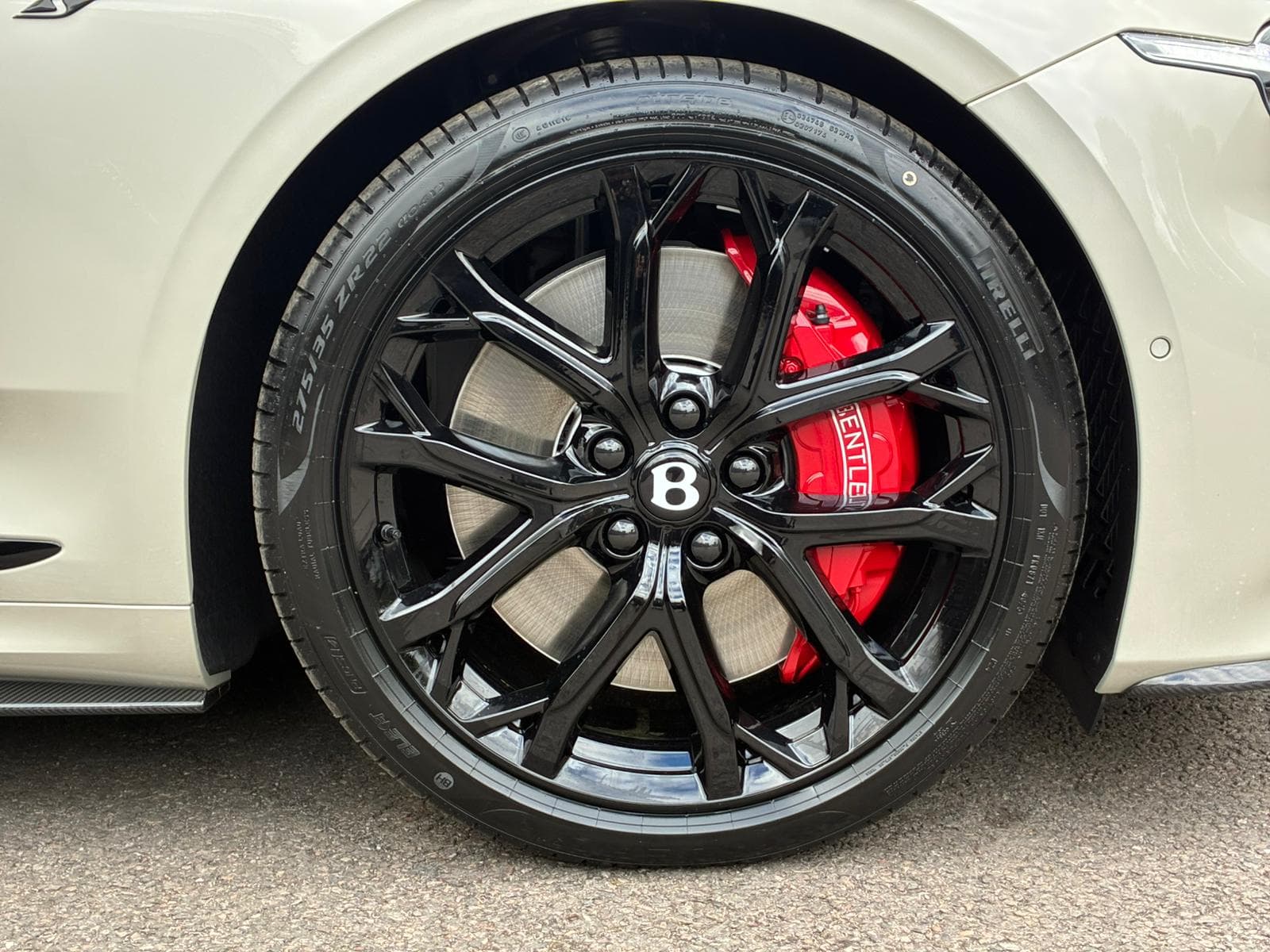 2026 BENTLEY CONTINENTAL GTC S V8 HYBRID — photo 4 of 13